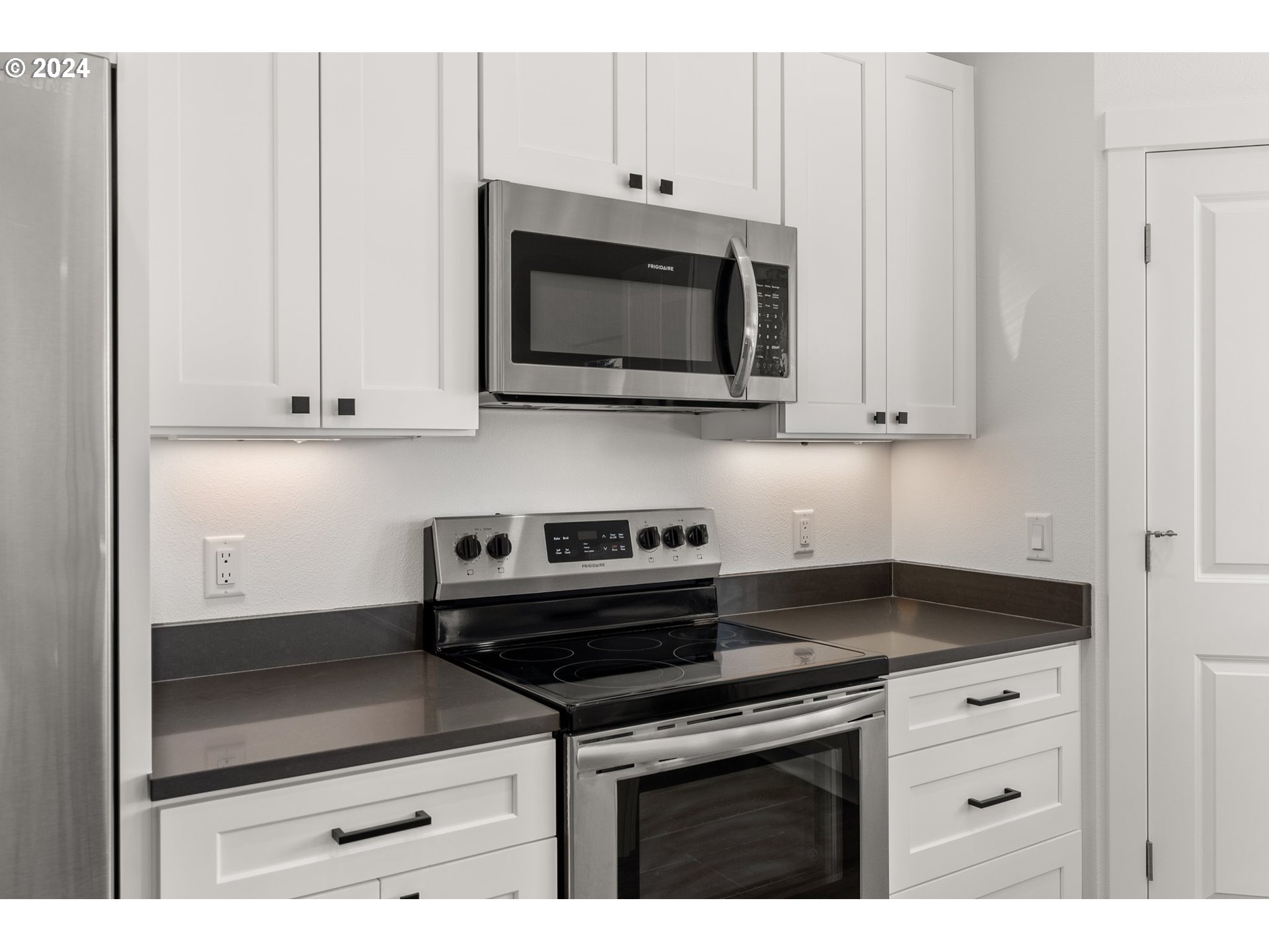 2005 Apple Winlock, WA 98596 - Photo 13 of 32 Gallery Image 13