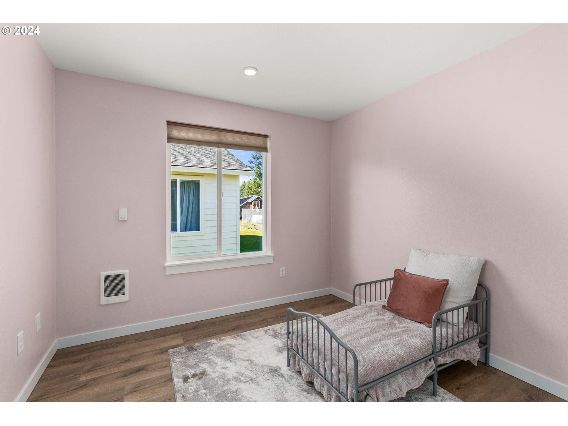 2005 Apple Winlock, WA 98596 - Photo 21 of 32 Gallery Image 21