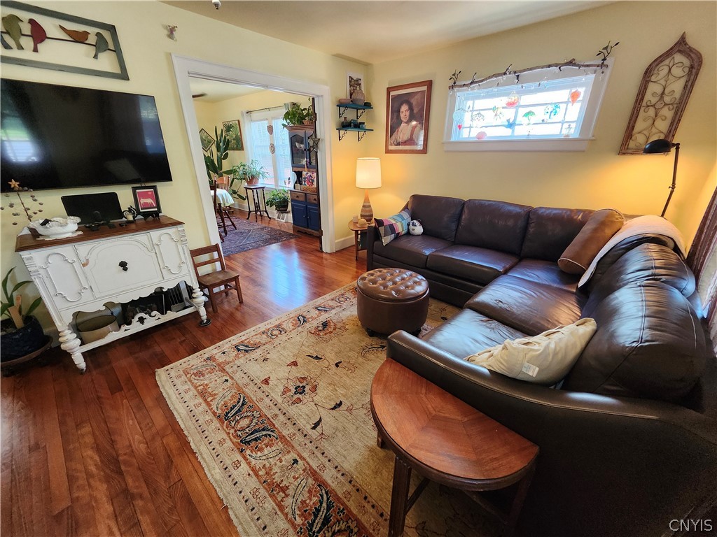 405 Cosby Road Utica, NY 13502 - Photo 7 of 36
