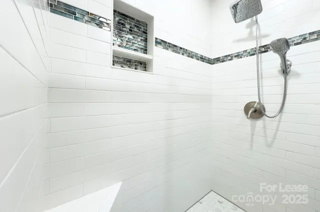 $3,000 | 629 Grandin Road, Charlotte, NC 28208