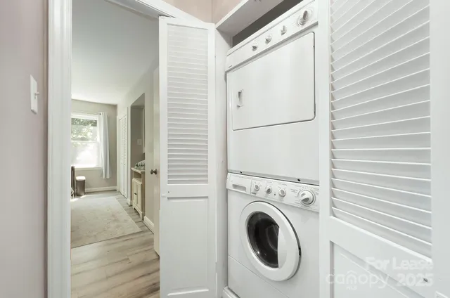 $3,000 | 629 Grandin Road, Charlotte, NC 28208