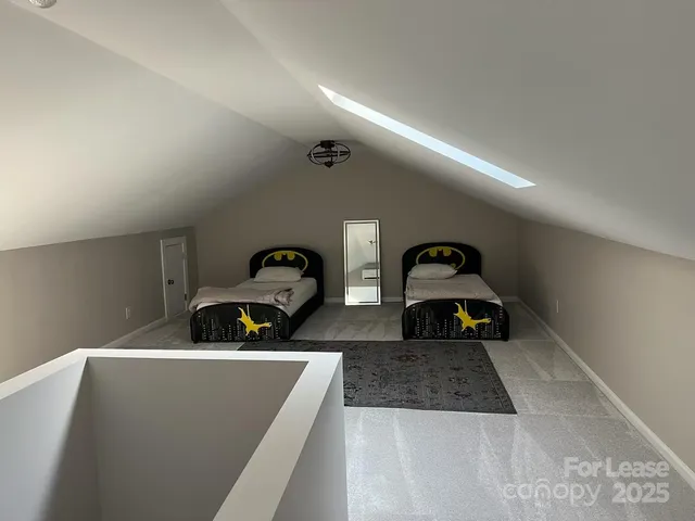 $3,000 | 629 Grandin Road, Charlotte, NC 28208