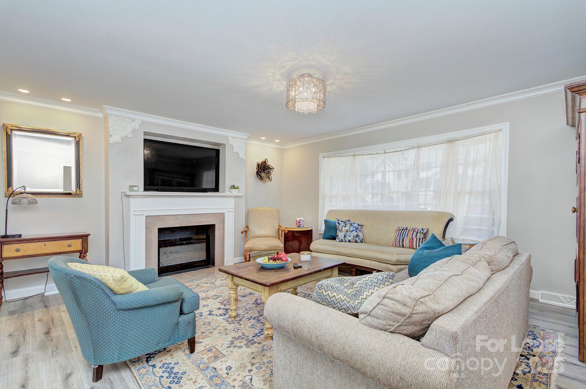 629 Grandin Road Charlotte, NC 28208 - Photo 7 of 31