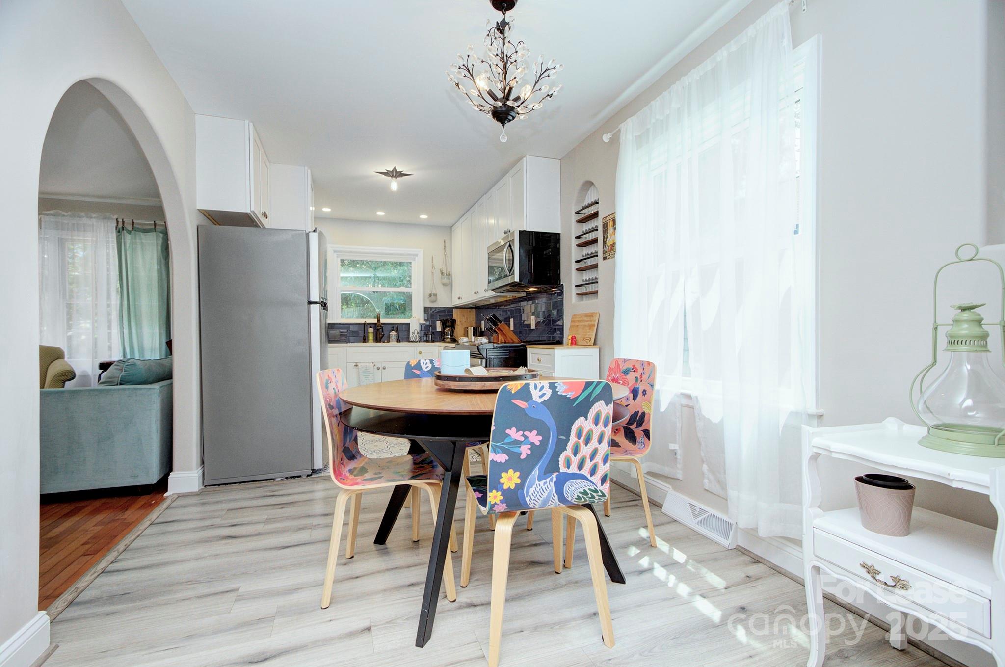 629 Grandin Road Charlotte, NC 28208 - Photo 9 of 31