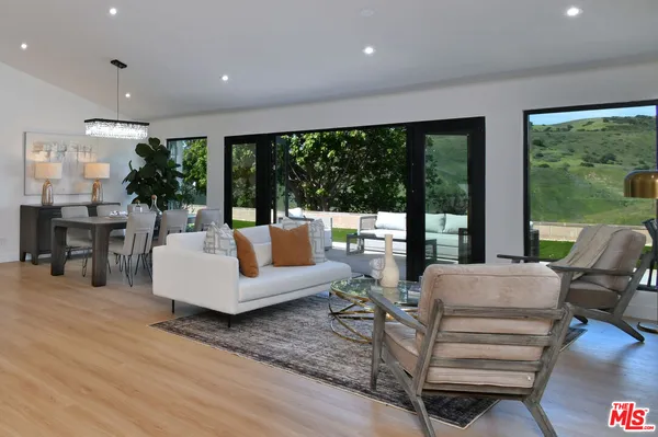 $9,800 | 26065 Farmfield Road, Calabasas, CA 91302