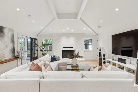 $1,499,000 | 98 West Shore Place, Richardson, TX 75080