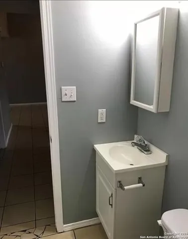 $900 | 7627 Windsor Oaks, San Antonio, TX 78239