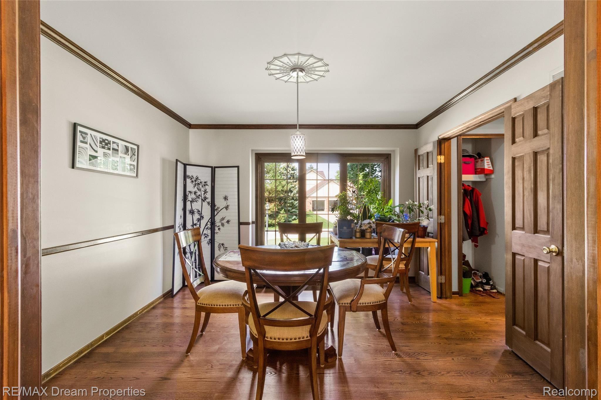 3110 Burlington Drive Rochester, MI 48306 - Photo 12 of 34 HUGE FORMAL DINING ROOM WITH GORGEOUS OAK HARDWOOD FLOORS