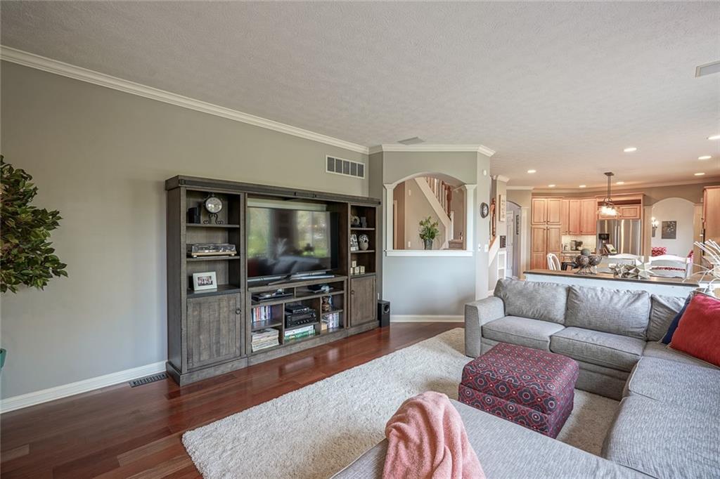 10247 Bent Tree Lane Fishers, IN 46037 - Photo 21 of 56 Gallery Image 21