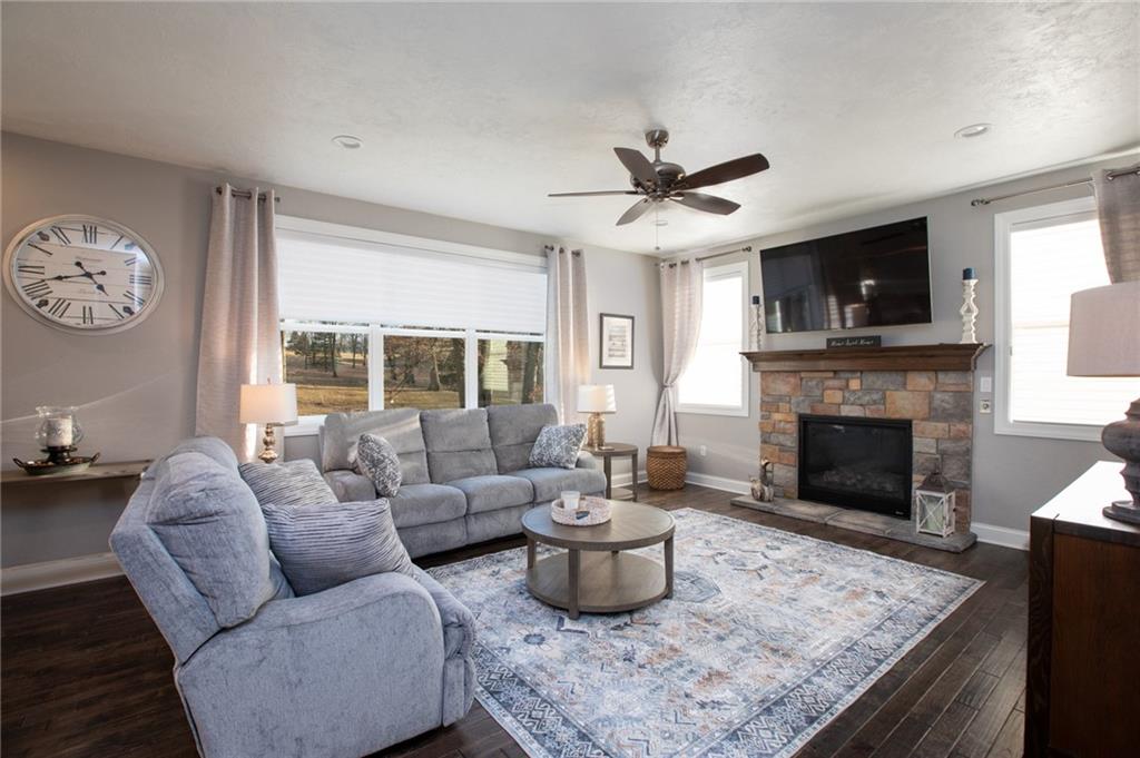 396 West Starz Road Gibsonia, PA 15044 - Photo 5 of 23 Gallery Image 5