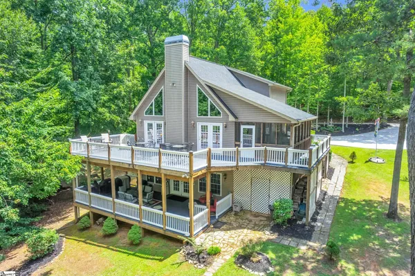 $649,999 | 409 The Bear Boulevard, Tamassee, SC 29686