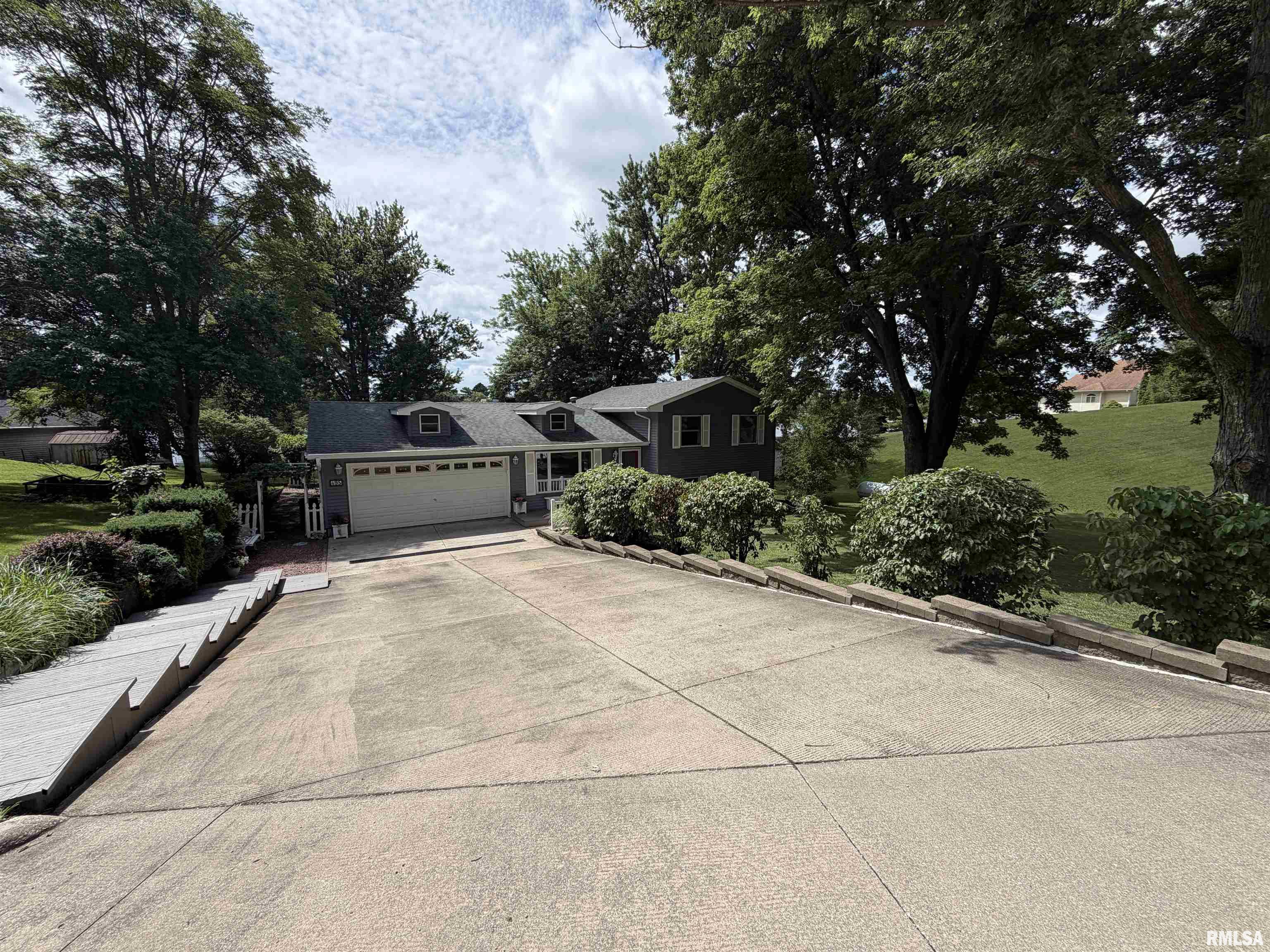 495 Kramer Road Avon, IL 61415 - Photo 2 of 54
