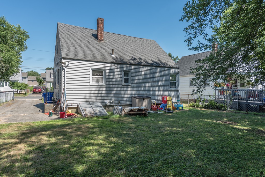202 Rosewell Street Springfield, MA 01109 - Photo 3 of 25 a view of a back yard of the house