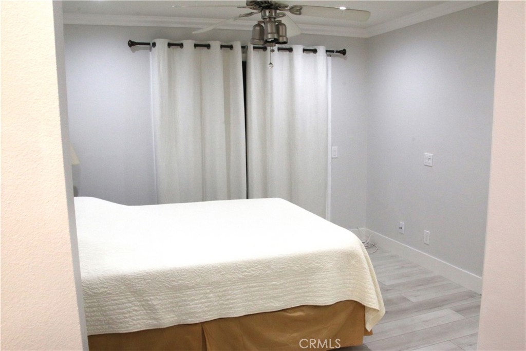 7735 Moordale Circle, Unit 246 Stanton, CA 90680 - Photo 12 of 21 a close view of curtain