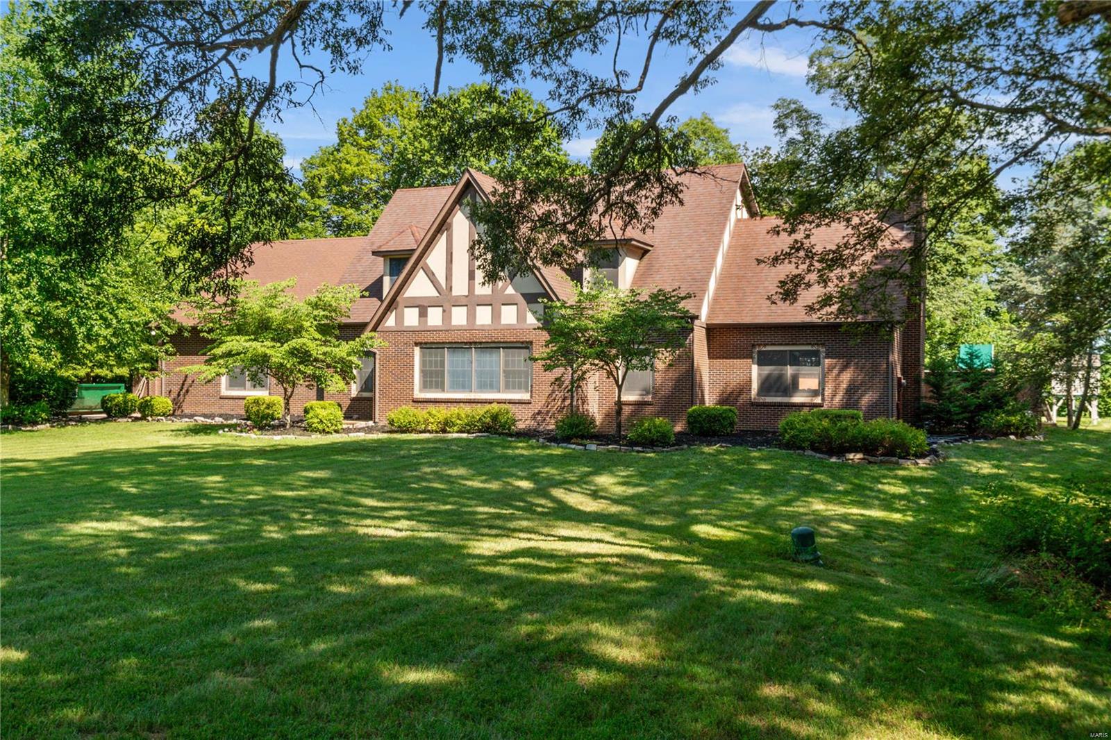 1085 Meadowsong Road Lebanon, IL 62254 - Photo 3 of 47