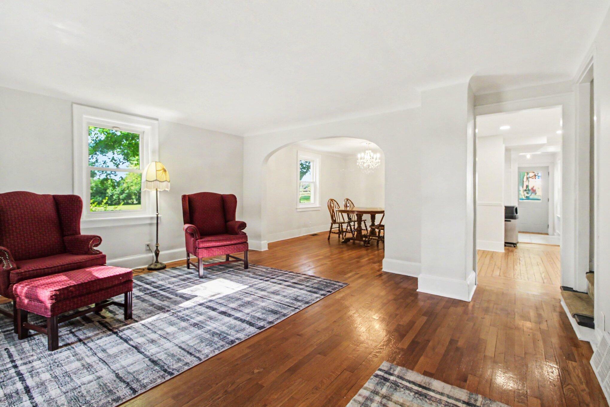 2663 North Harris Road Ypsilanti, MI 48198 - Photo 4 of 29 004_file_7171