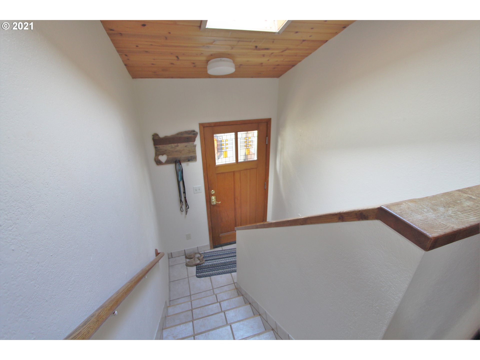 1820 Lincoln Road Coos Bay, OR 97420 - Photo 2 of 19 Gallery Image 2