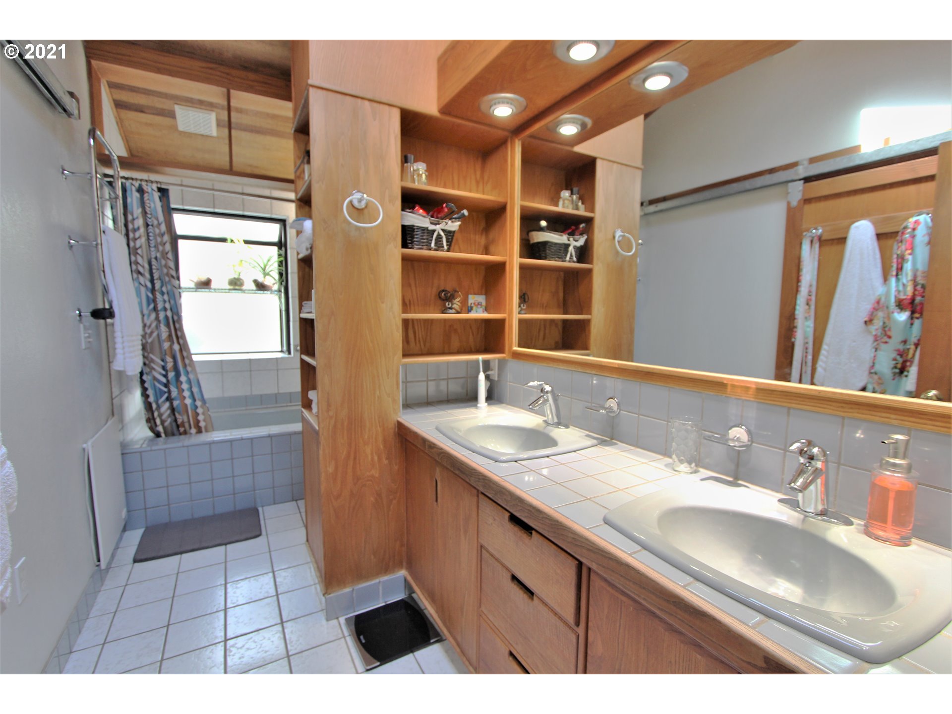 1820 Lincoln Road Coos Bay, OR 97420 - Photo 12 of 19 Gallery Image 12