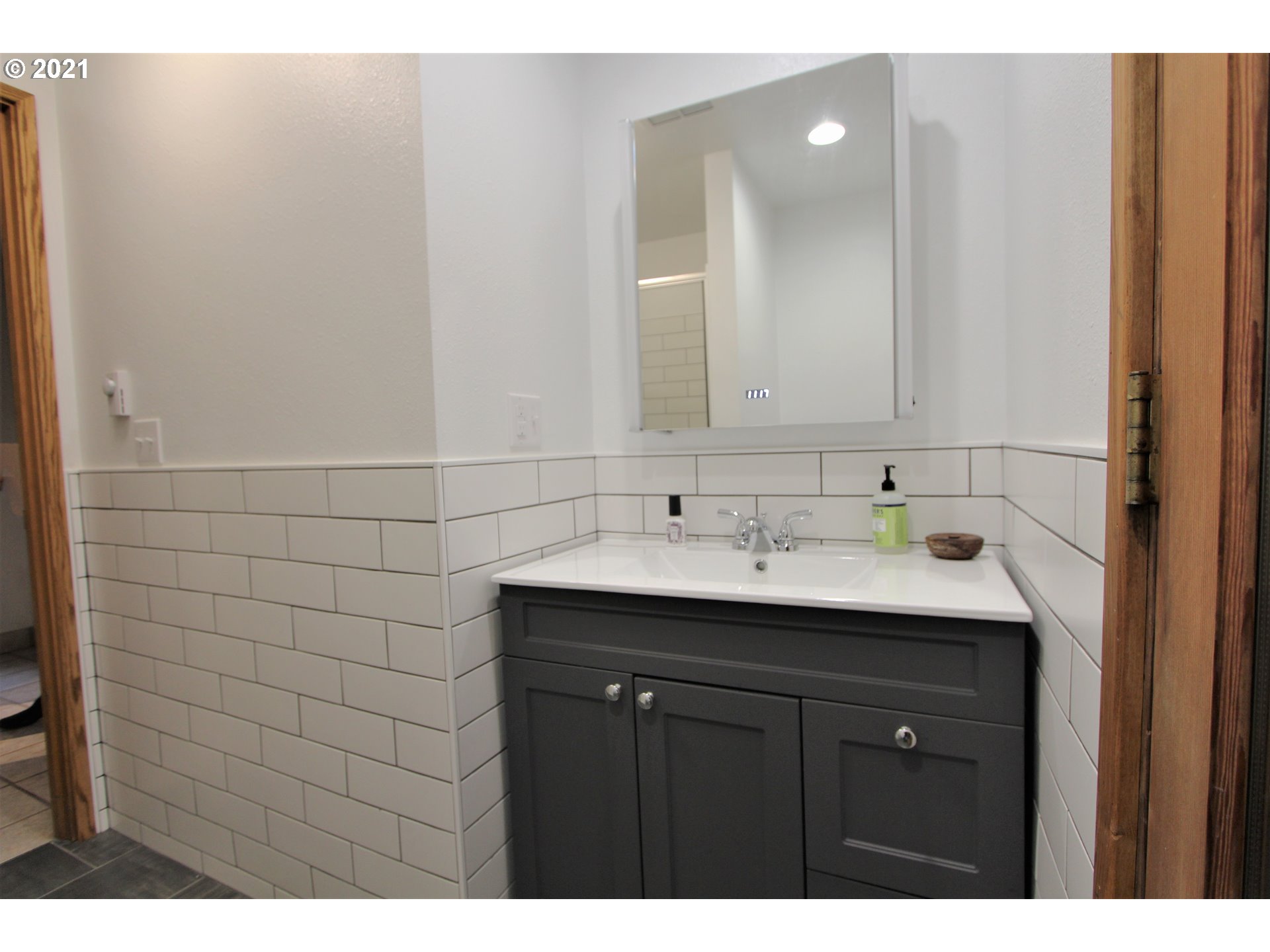 1820 Lincoln Road Coos Bay, OR 97420 - Photo 17 of 19 Gallery Image 17