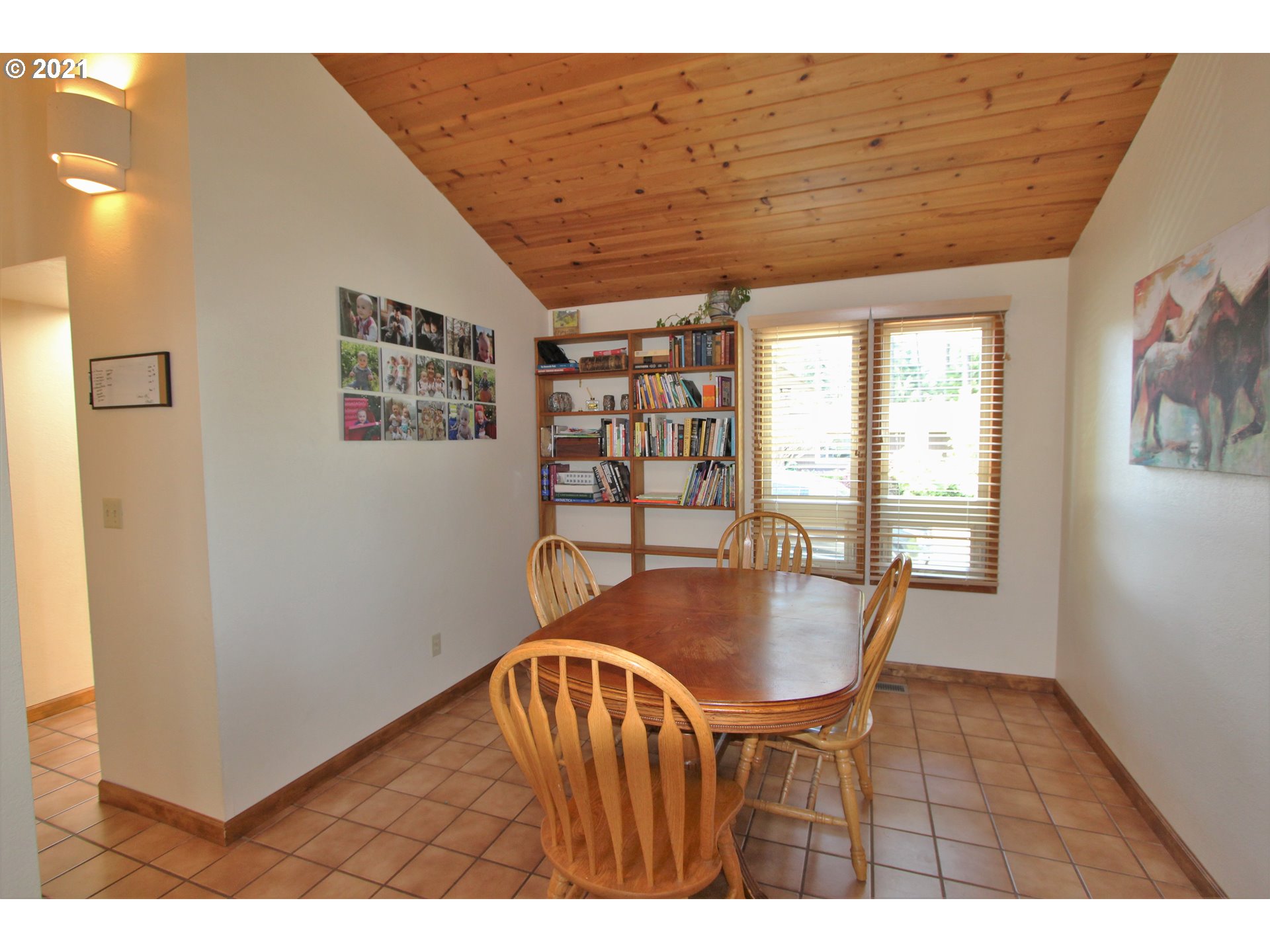 1820 Lincoln Road Coos Bay, OR 97420 - Photo 9 of 19 Gallery Image 9