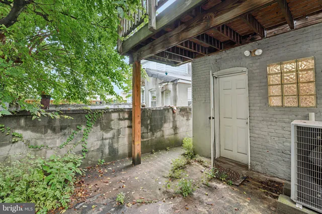 $325,000 | 207 South Ann Street, Baltimore, MD 21231