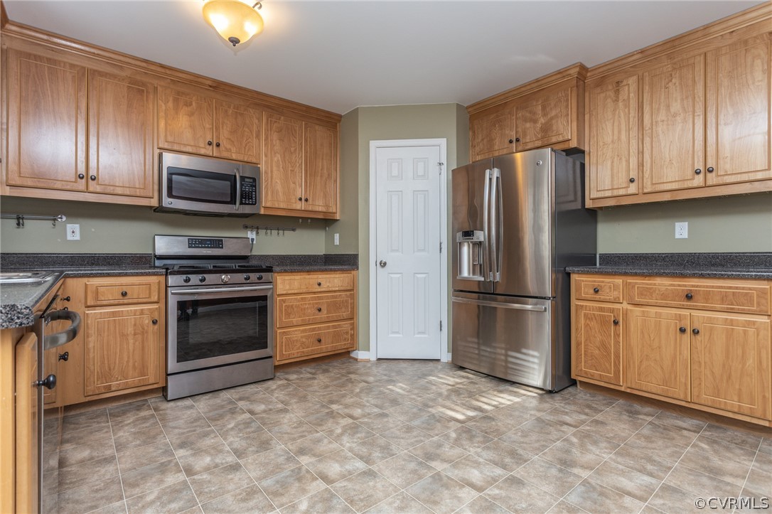 9535 Holdsworth Road Disputanta, VA 23842 - Photo 14 of 31 Gallery Image 14