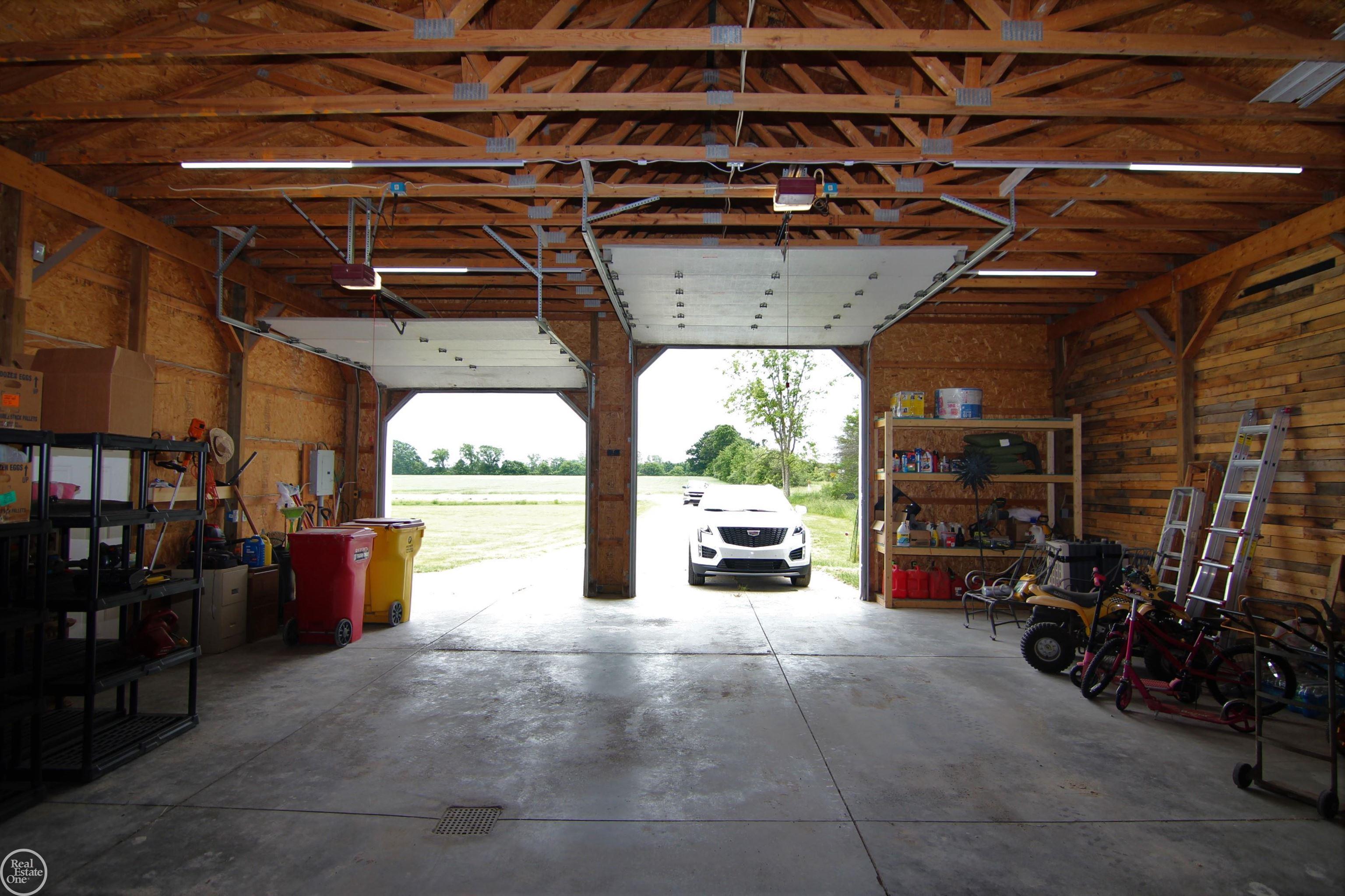 11612 Burt Road Emmett, MI 48022 - Photo 33 of 52 50112080-35.JPG