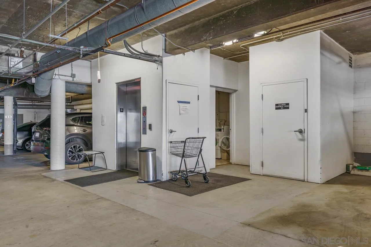 5366 La Jolla Boulevard, Unit 101C La Jolla, CA 92037 - Photo 38 of 41 a view of a room with gym equipment