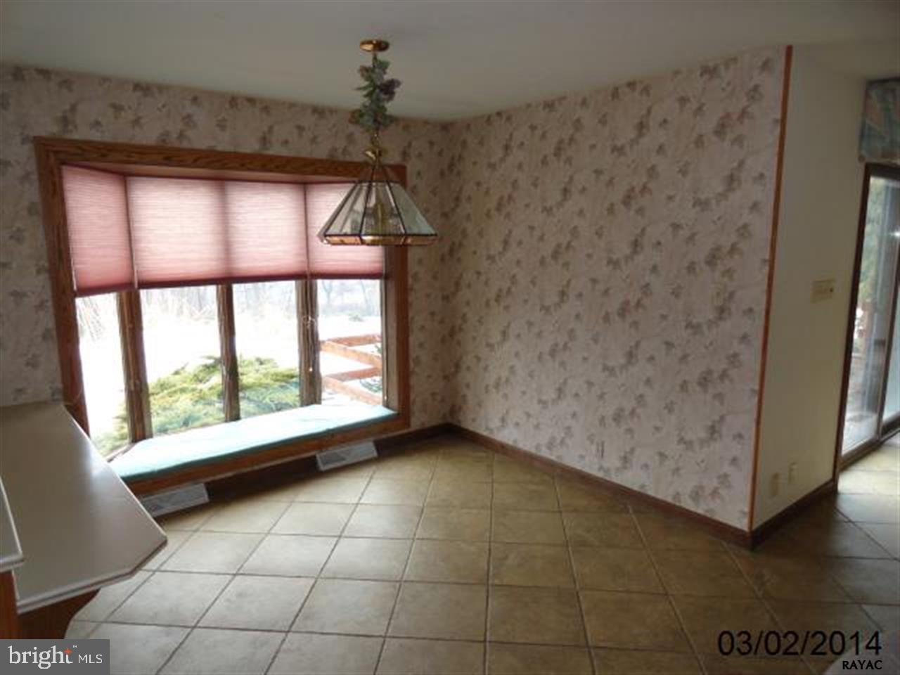 2341 Deininger Road York, PA 17406 - Photo 11 of 36 Gallery Image 11