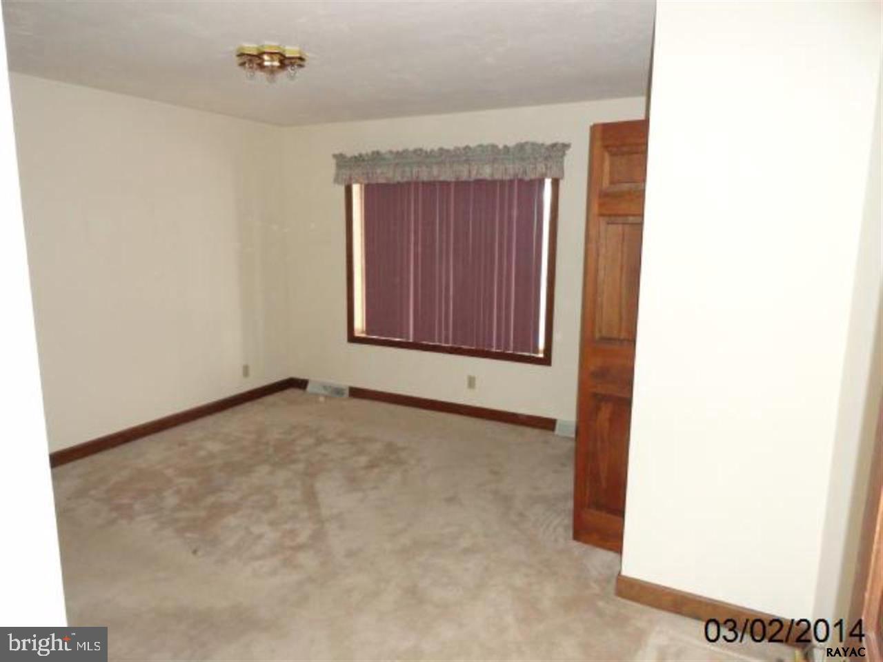 2341 Deininger Road York, PA 17406 - Photo 15 of 36 Gallery Image 15