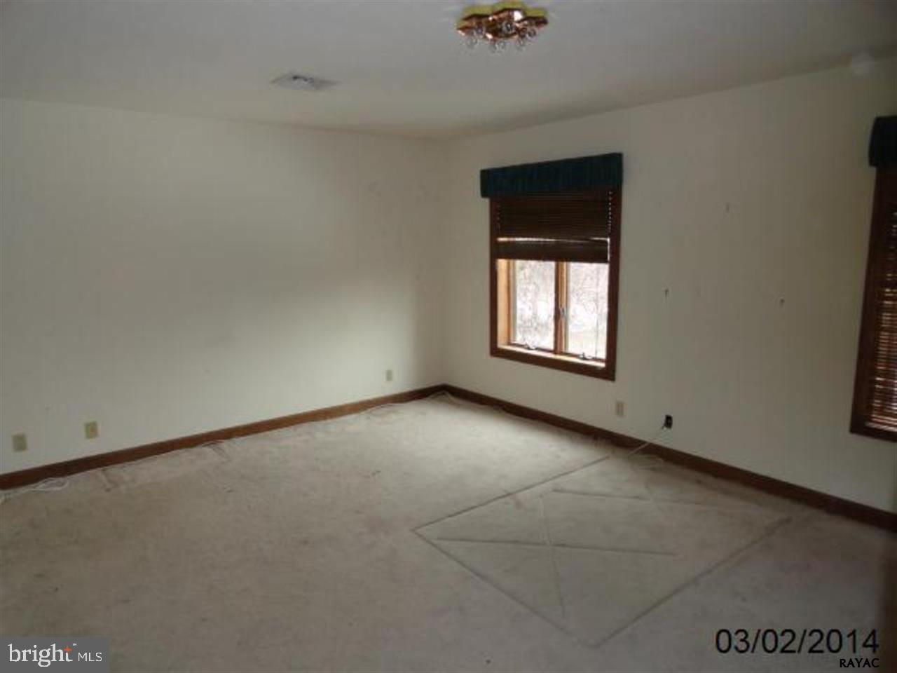 2341 Deininger Road York, PA 17406 - Photo 21 of 36 Gallery Image 21