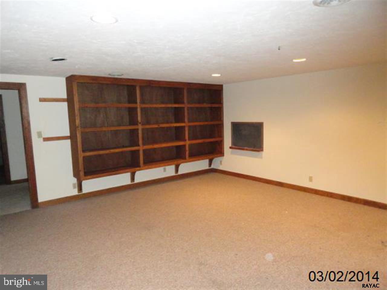 2341 Deininger Road York, PA 17406 - Photo 29 of 36 Gallery Image 29