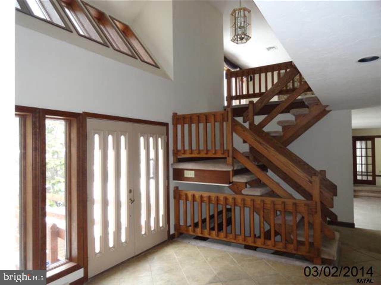 2341 Deininger Road York, PA 17406 - Photo 4 of 36 Gallery Image 4