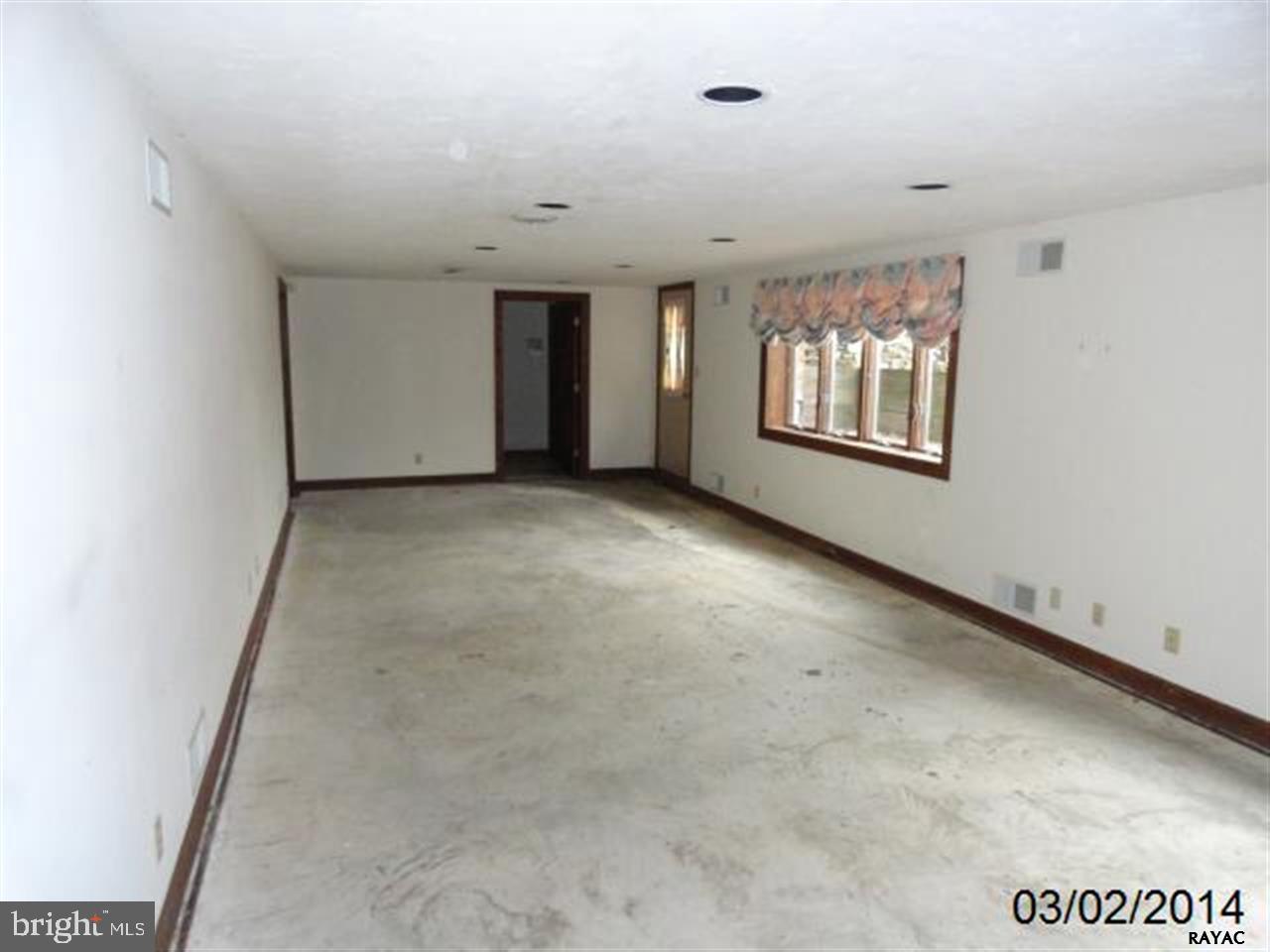 2341 Deininger Road York, PA 17406 - Photo 31 of 36 Gallery Image 31