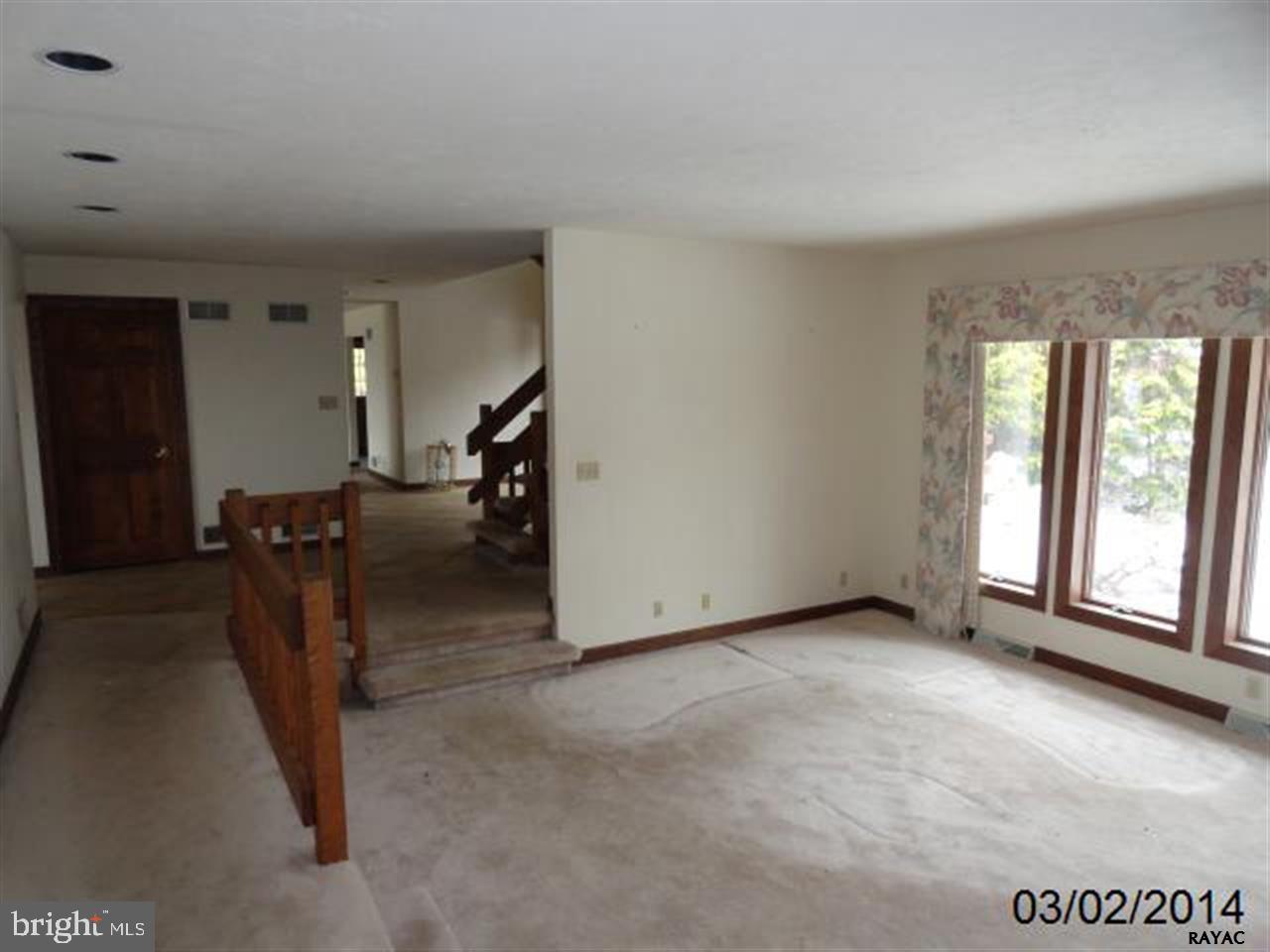 2341 Deininger Road York, PA 17406 - Photo 6 of 36 Gallery Image 6