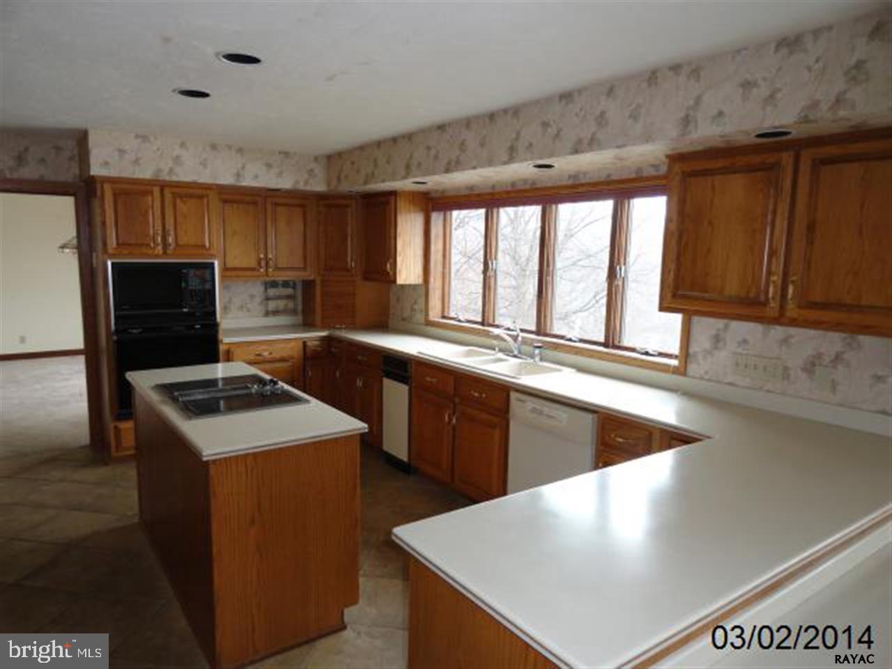 2341 Deininger Road York, PA 17406 - Photo 8 of 36 Gallery Image 8