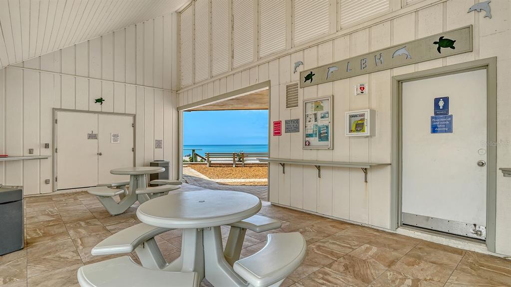 605 Sutton Place, Unit 201 Longboat Key, FL 34228 - Photo 38 of 46