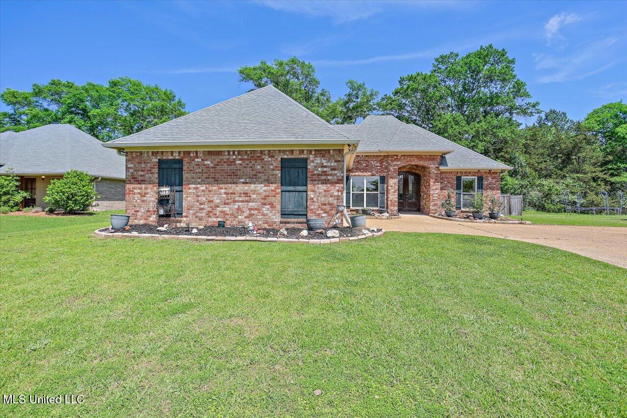153 Millhouse Drive Madison, MS 39110 - Photo 1 of 33 02-153 Millhouse Dr