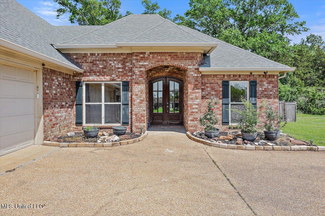 153 Millhouse Drive Madison, MS 39110 - Photo 3 of 33 03-153 Millhouse Dr