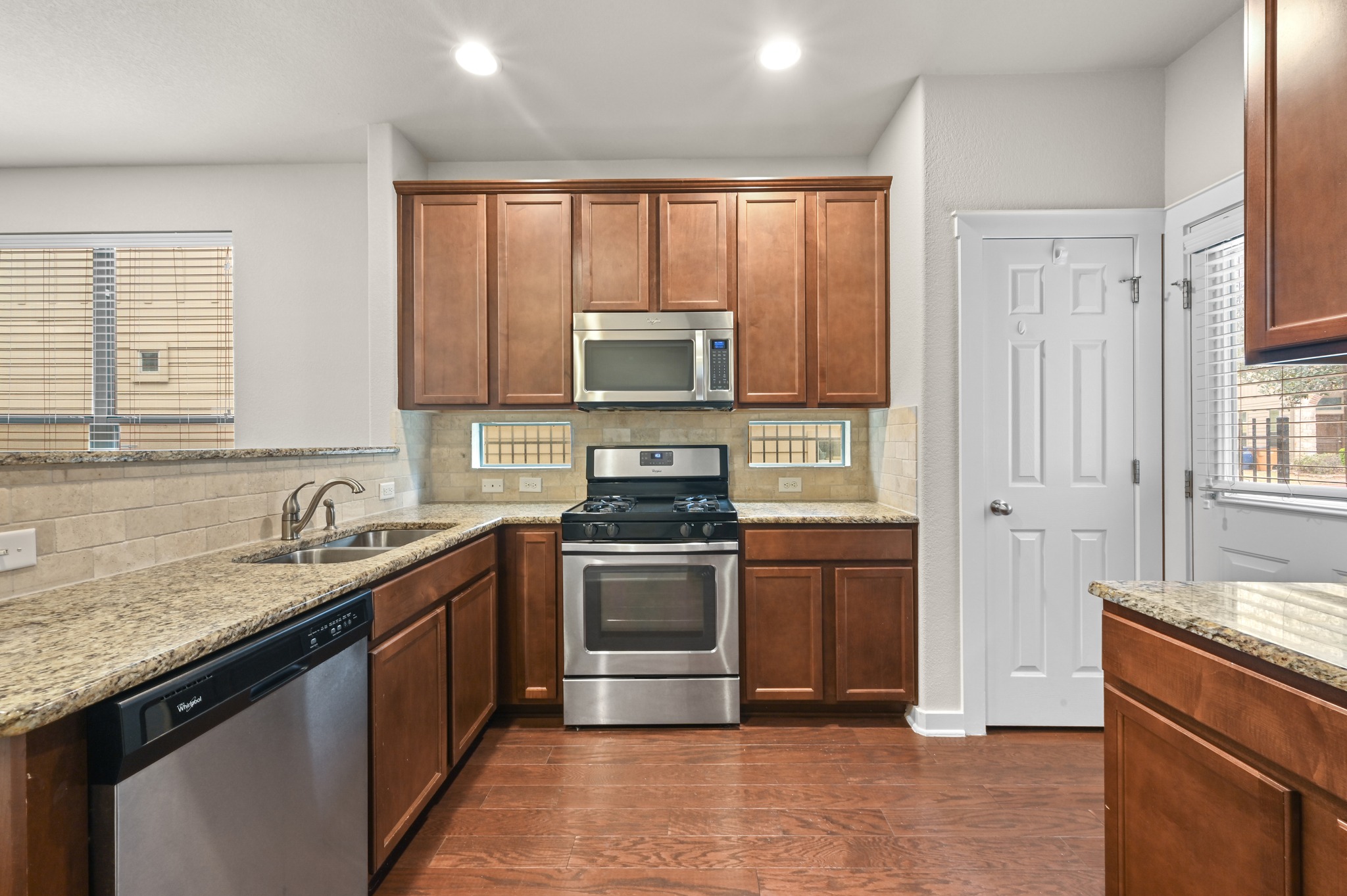 2101 Rivers Edge Way, Unit 32 Austin, TX 78741 - Photo 6 of 24