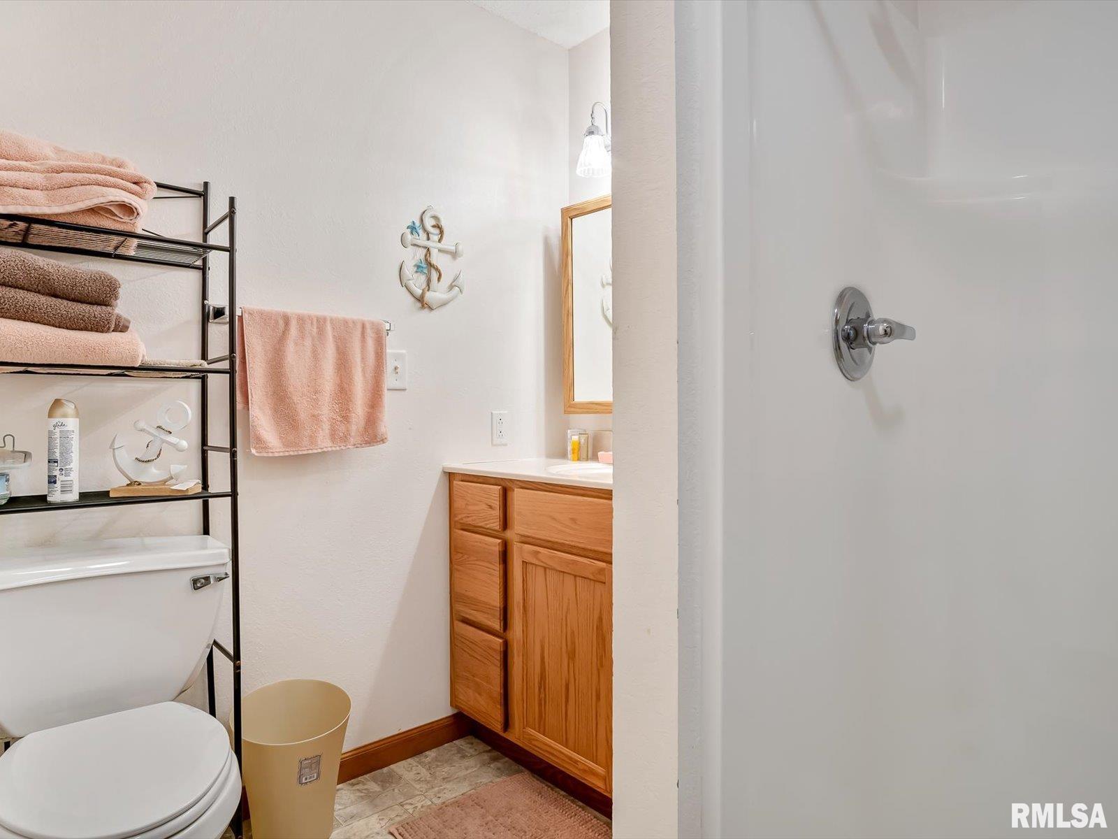 2234 Cascade Lane Centralia, IL 62801 - Photo 12 of 21