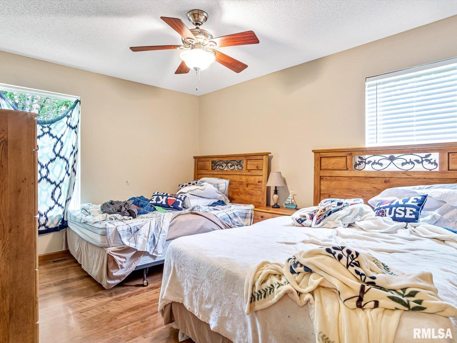 2234 Cascade Lane Centralia, IL 62801 - Photo 13 of 21