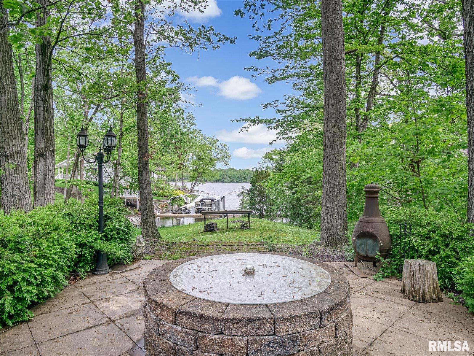 2234 Cascade Lane Centralia, IL 62801 - Photo 18 of 21