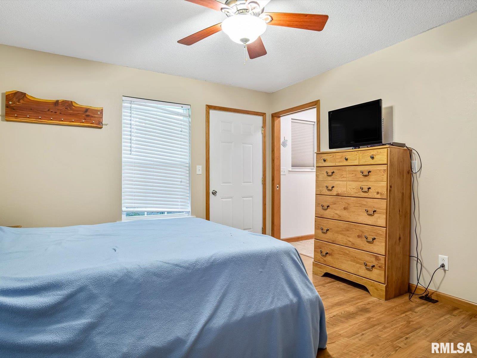 2234 Cascade Lane Centralia, IL 62801 - Photo 10 of 21