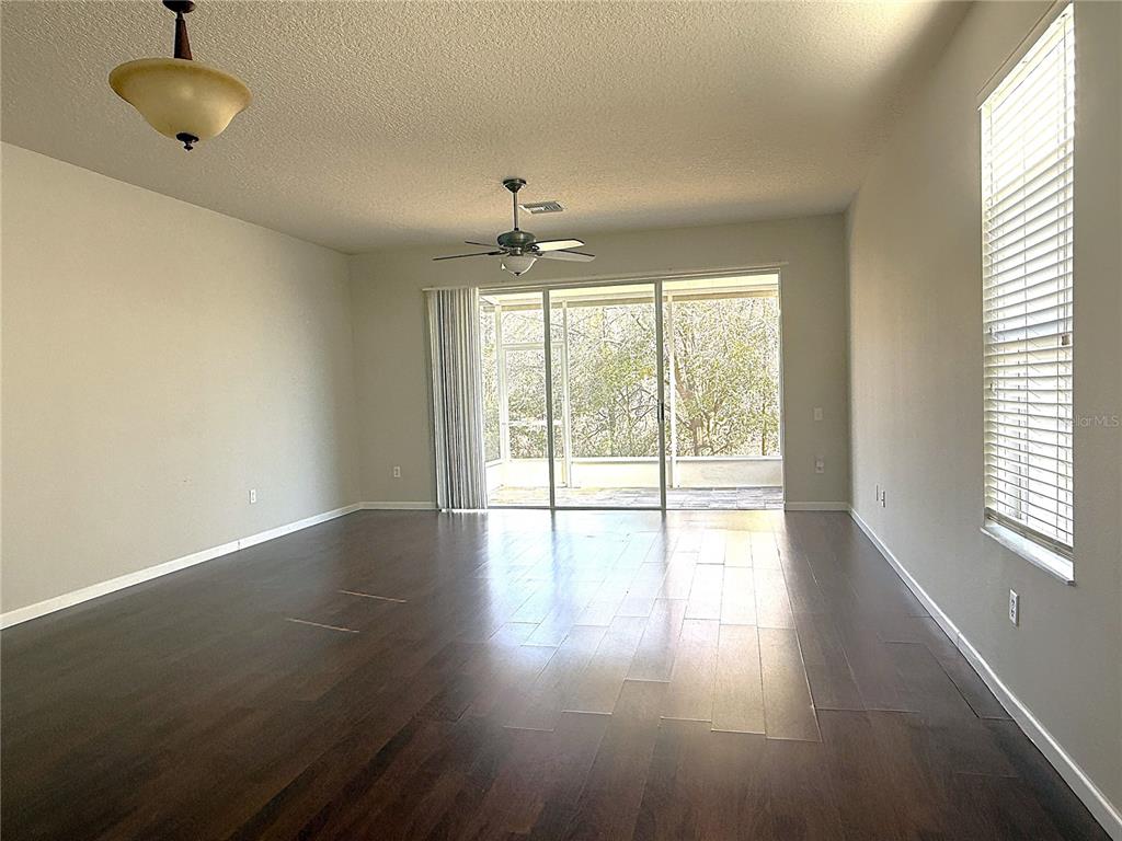 26627 Castleview Way Wesley Chapel, FL 33544 - Photo 3 of 29