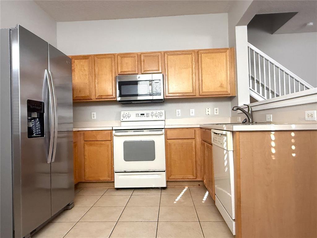 26627 Castleview Way Wesley Chapel, FL 33544 - Photo 6 of 29