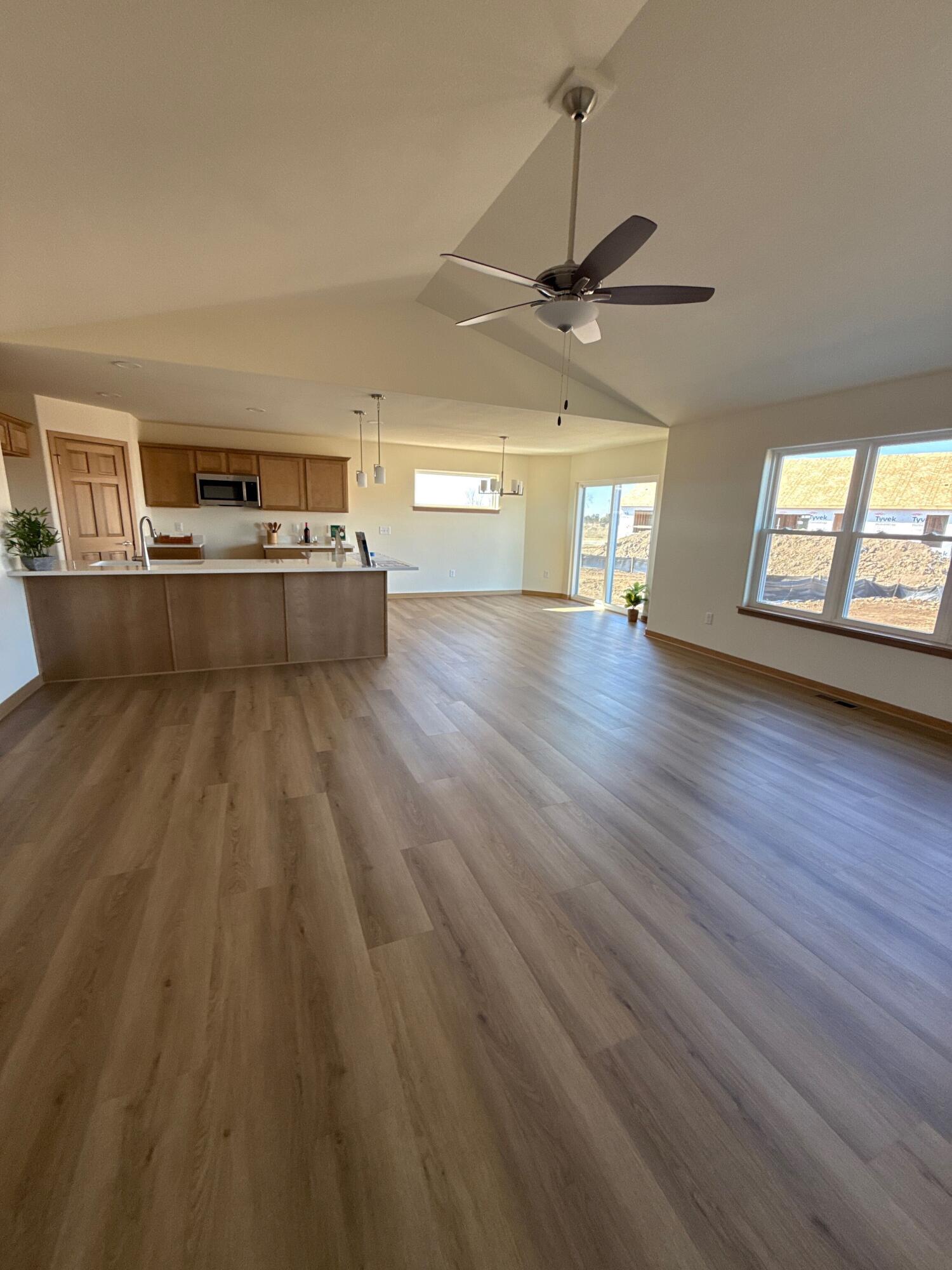 1313 Peony Place Fort Atkinson, WI 53538 - Photo 6 of 21 mobile-photo (6)