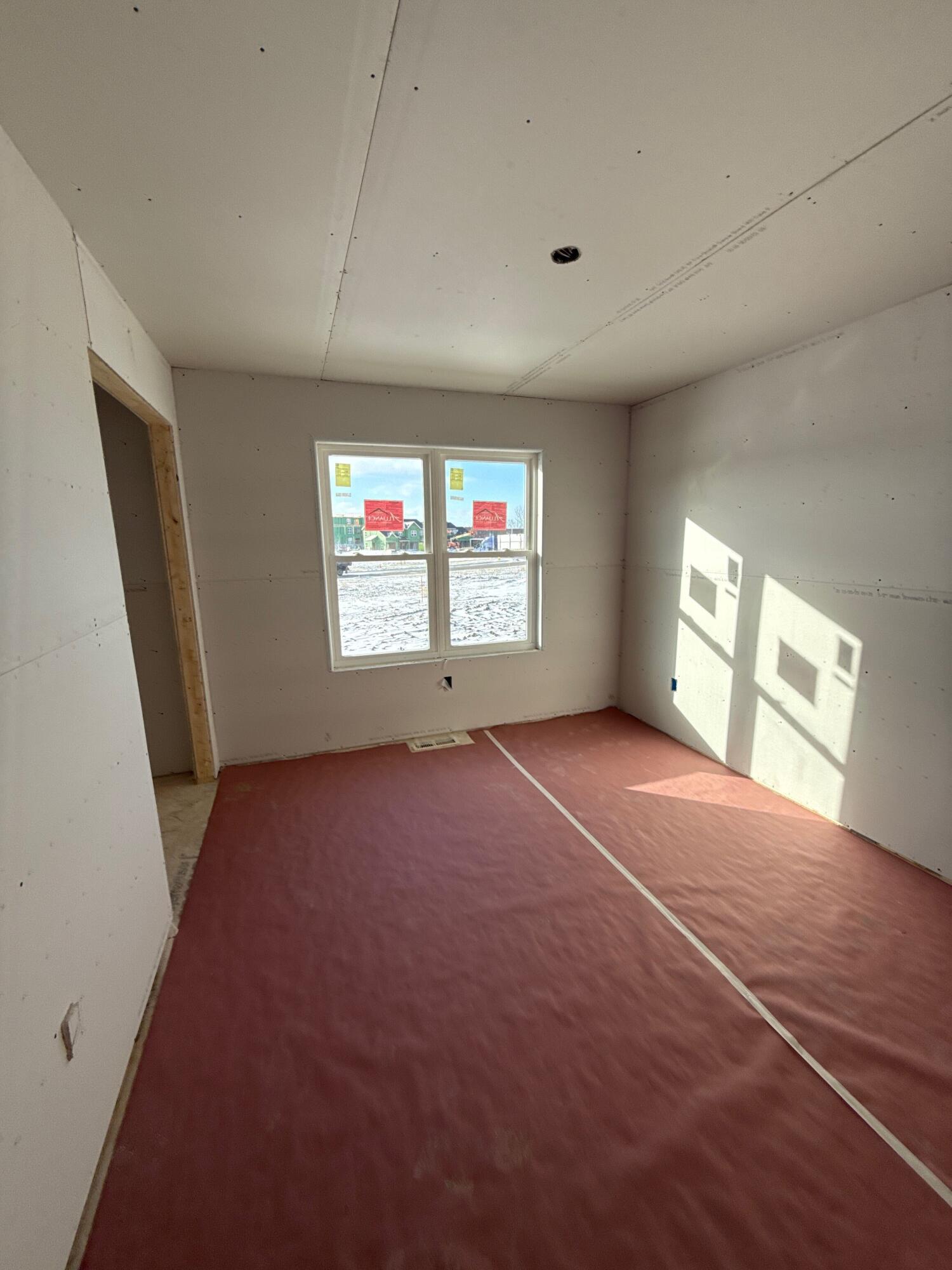 1313 Peony Place Fort Atkinson, WI 53538 - Photo 9 of 10 mobile-photo (82)