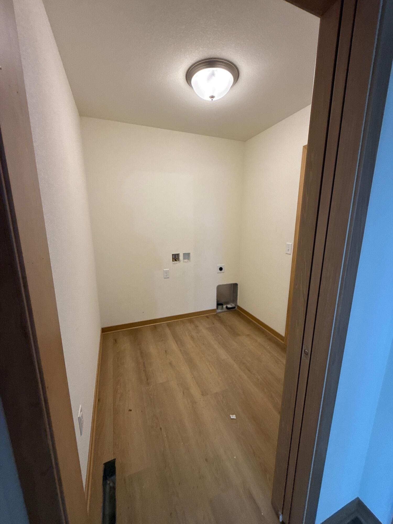 1313 Peony Place Fort Atkinson, WI 53538 - Photo 10 of 21 mobile-photo (94)