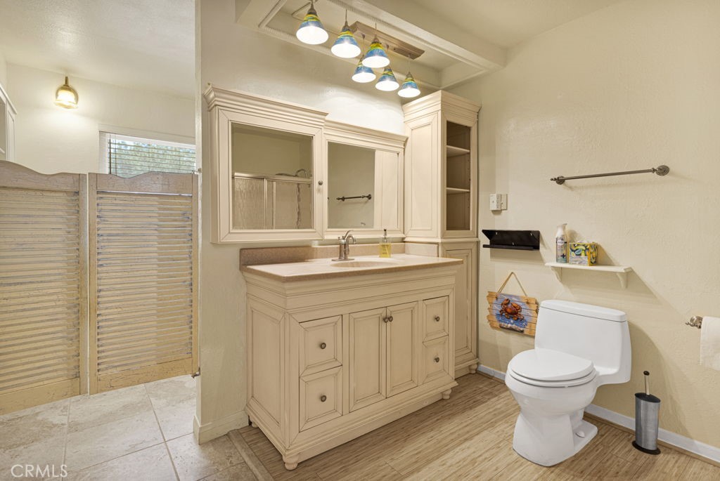 9072 Green Road Pinon Hills, CA 92372 - Photo 45 of 70 hall bath